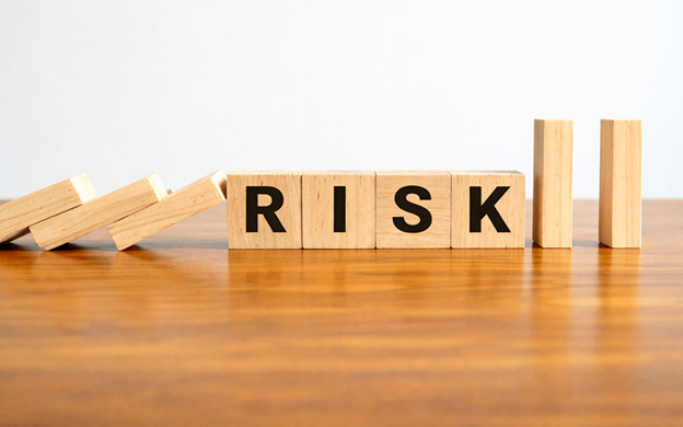 سرمایه‌گذاری از زاویه ریسک